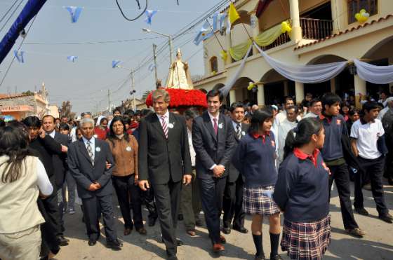 Urtubey participó en la fiesta patronal de Coronel Moldes