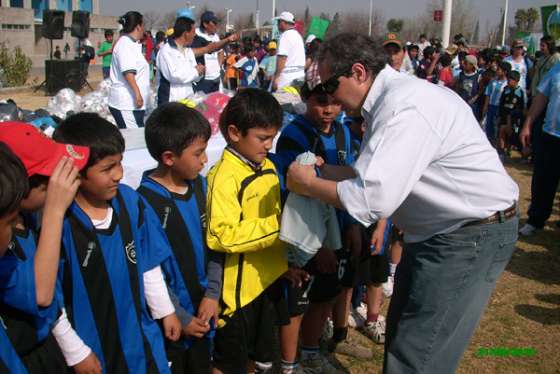 Inauguraron el Torneo Cebollitas en capital
