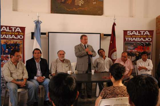 Capacitarán a trabajadores rurales en Anta