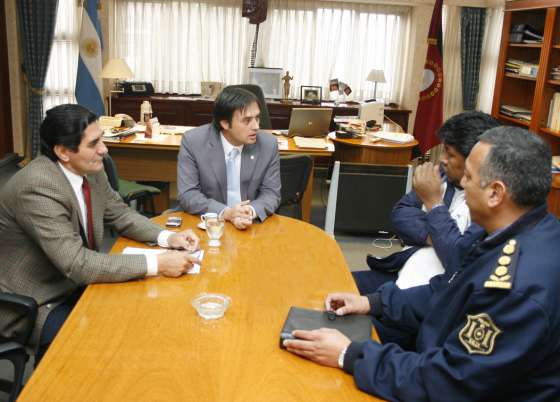 El Gobierno manifiestó su apoyo al periodista que sufrió un atentado en Cerrillos