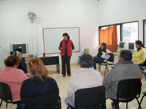 Dictan en barrio Unión talleres de desarrollo y autonomía personal