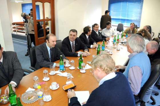 “El sector tabacalero es una actividad que debemos cuidar”, dijo Loutaif