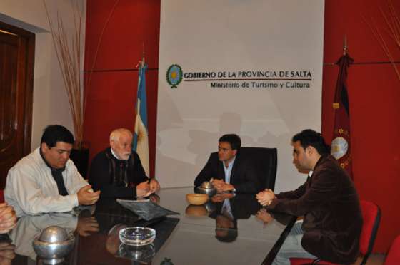 El ministro Posadas recibió a los miembros de la Cámara de la Balcarce