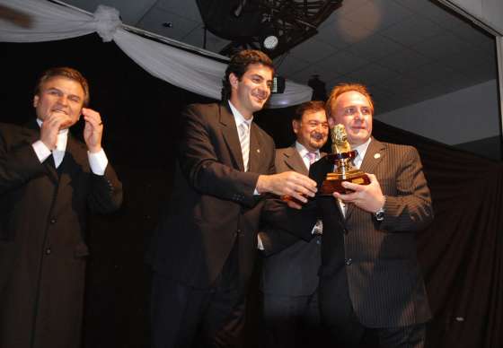 Urtubey participó en una entrega de premios a peluqueros y destacó la tarea para regularizar el sector