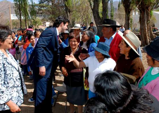 El Gobierno inauguró importante infraestructura educativa en Cachi Adentro