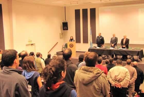 Personal de Defensa Civil participa en jornadas de capacitación en Buenos Aires