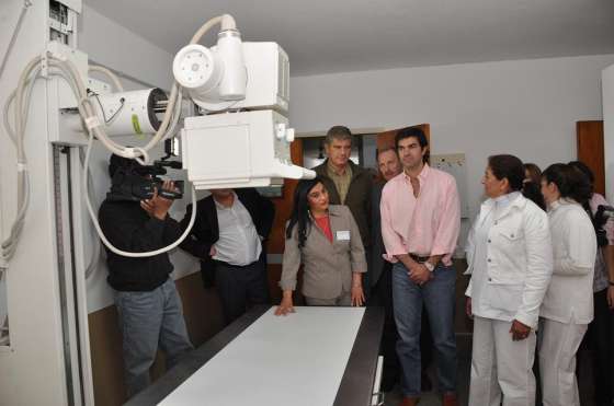 Urtubey inauguró una sala de Rayos X y Ecografía en Las Lajitas