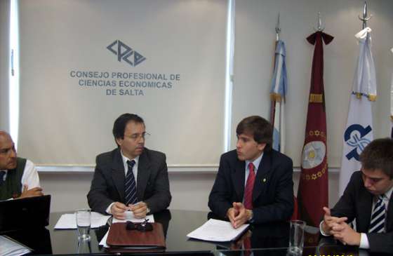 Conforman jurados para concursos de cargos en la administración pública provincial