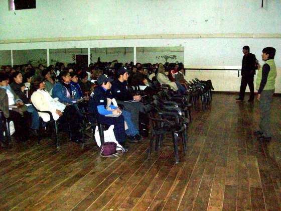 Defensa Civil capacitó directivos y alumnos de once escuelas en Las Lajitas