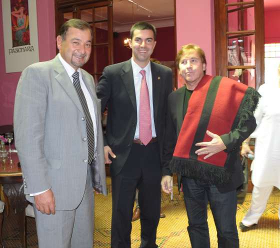 El Gobernador compartió una reunión con Ricardo Montaner