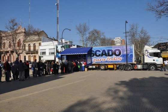 Exitosa recepción de pescaderías móviles  zona Norte