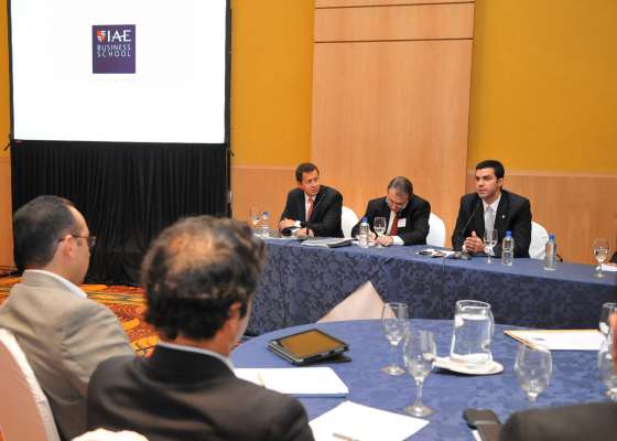 Urtubey asistió a encuentro regional de antiguos alumnos del IAE