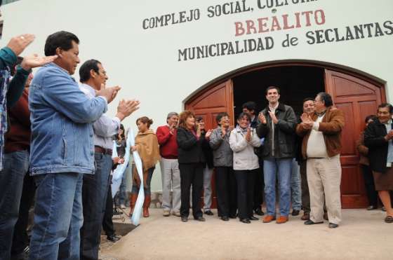El gobernador Urtubey inauguró un Complejo Social en Brealito