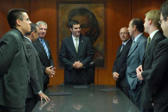 El Gobierno firmó un convenio entre el Polo Tecnológico de Salta e IBM Argentina