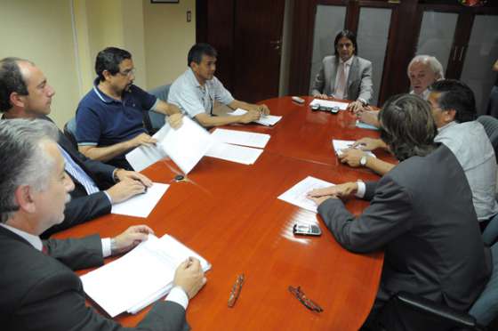 Gobierno y gremios de la Administración Pública Central mantendrán una nueva reunión el martes próximo 