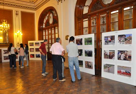 Se exhiben fotografías de la final del City Chase en Salta 