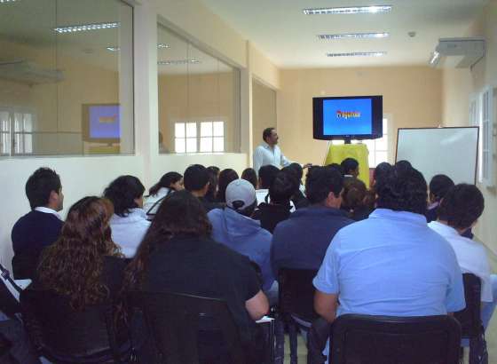 Se capacitan operadores del Sistema de emergencia 9-1-1 