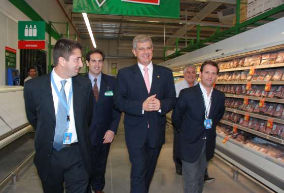 Zottos encabezó la inauguración de Changomás Orán