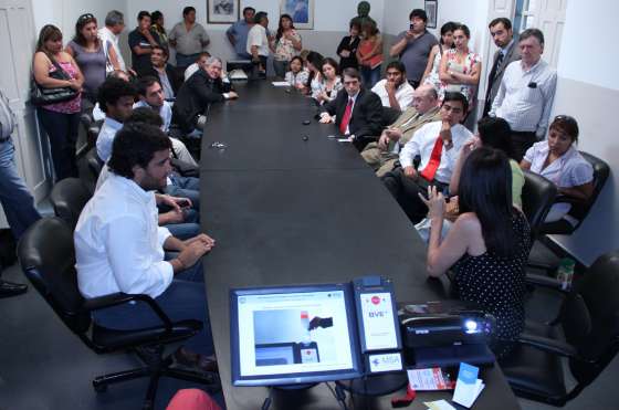 Se presentó el sistema de voto electrónico para las internas del PJ