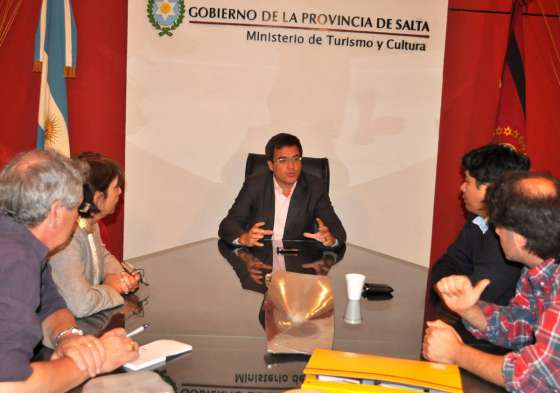 Posadas se reunió con los miembros de la Cámara de Turismo de Cafayate