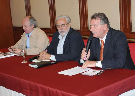 Historiador bonaerense presentó en Salta su libro “El proceso de los argentinos”