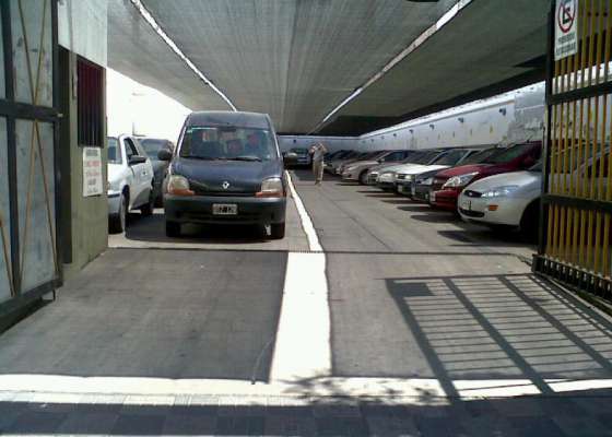 Realizan controles en playas de estacionamiento