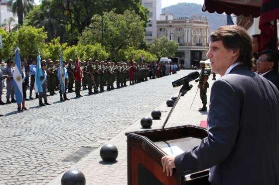 Kosiner encabezó los actos conmemorativos del Día de la Soberanía