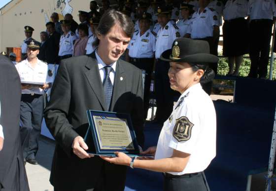 Kosiner presidió los actos de finalización de los Cursos de Capacitación de la Policía