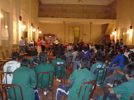 El ministerio de Justicia promueve acercamiento entre alumnos secundarios