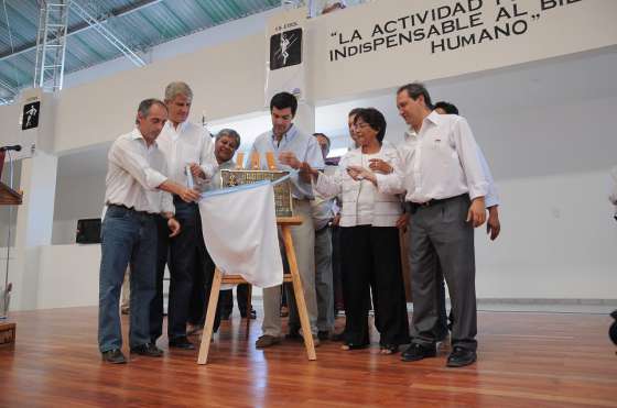 Urtubey inauguró el Playón de Alto Rendimiento Deportivo de Cachi
