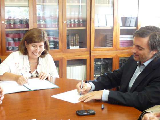 Ambiente y la Escuela de la Magistratura trabajarán en conjunto