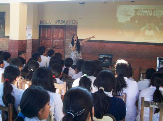Charlas sobre violencia escolar en Aguas Blancas