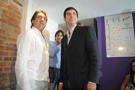 Urtubey asistió a la inauguración de la peña La Nochera de Kike Teruel