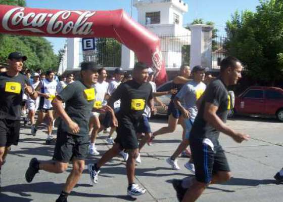 El Servicio Penitenciario ganó la primera maratón Interfuerzas