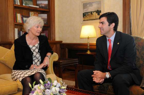 El Gobernador debatió con jóvenes líderes sobre federalismo