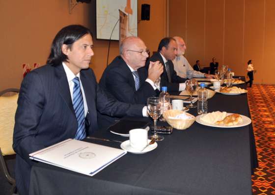 “La Provincia destinará 1.200 millones de pesos a obra pública en el 2011”  