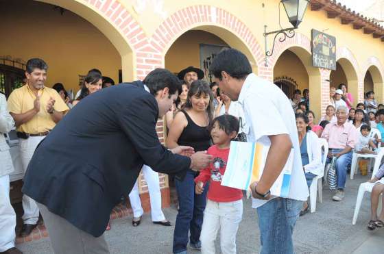 Diversas obras inauguró el gobernador Urtubey en Guachipas