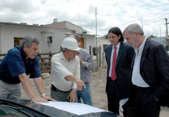 Parodi y el presidente del Fondo Fiduciario de Infraestructural Regional  recorrieron obras 