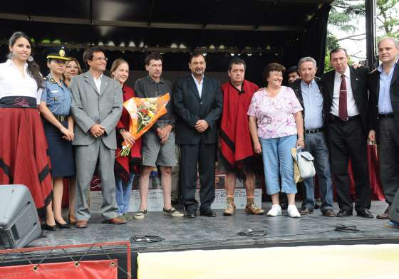 Con la recepción de los primeros turistas se inauguró hoy la temporada de verano