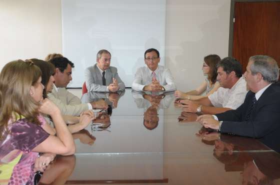 Ultiman detalles para la reglamentación de la Ley de Farmacias