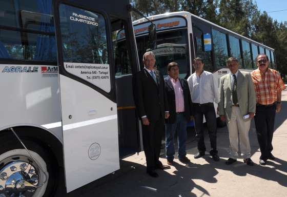 Se sumaron cuatro nuevas unidades al servicio de transporte interurbano