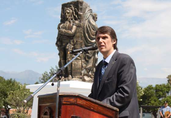 Inauguraron el monumento al Bicentenario de la Argentina