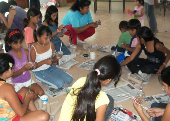 Se inició este mes un taller sobre reciclaje creativo en Solidaridad