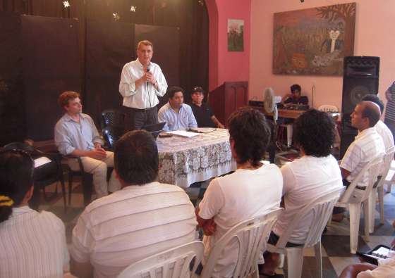 Loutaif visitó a emprendedores y se reunió con intendentes del departamento Anta