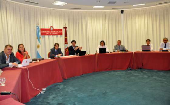 El Gobierno entregará camionetas a la Policía de cada municipio salteño