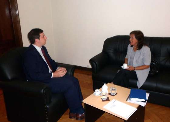 La Agencia Antidroga trabaja en conjunto con ONG