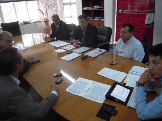 Emergencia Agropecuaria trabaja en zonas afectadas por la crecida de ríos