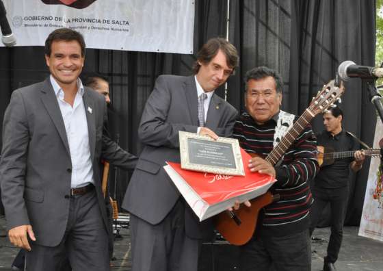 El Gobierno reconoció la trayectoria del grupo Los Kjarjas