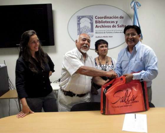 La Coordinación de Bibliotecas donó libros a Bibliotecas Populares   