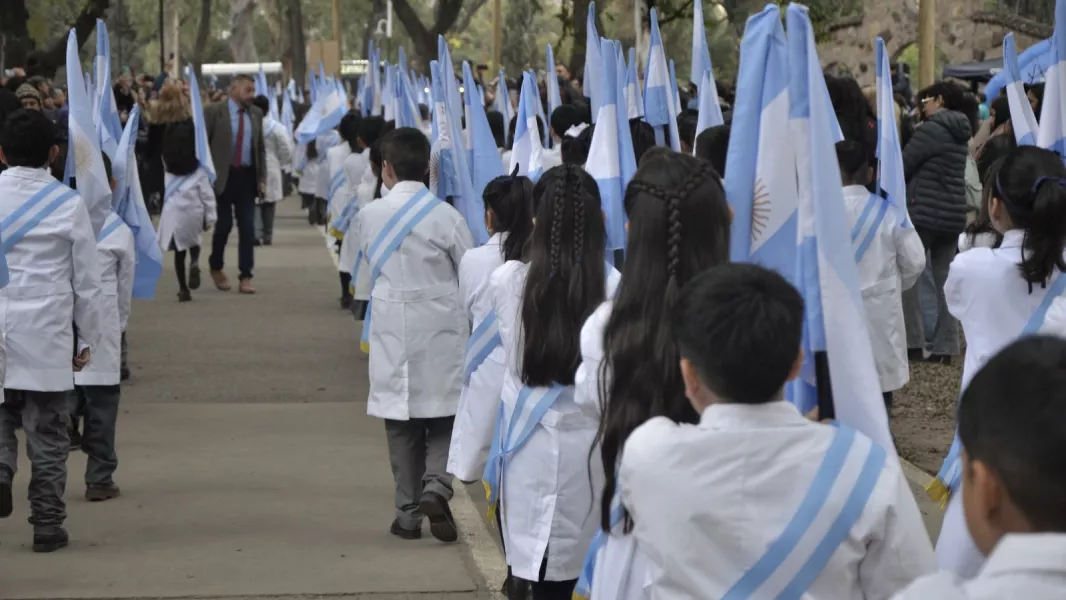 108526-dia-de-la-bandera-estudiantes-saltenios-realizaran-la-promesa-de-fidelidad-en-la-plaza-9-de-j